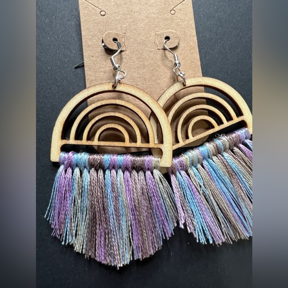 Pastel macrame handmade earrings - Picture 2 of 3